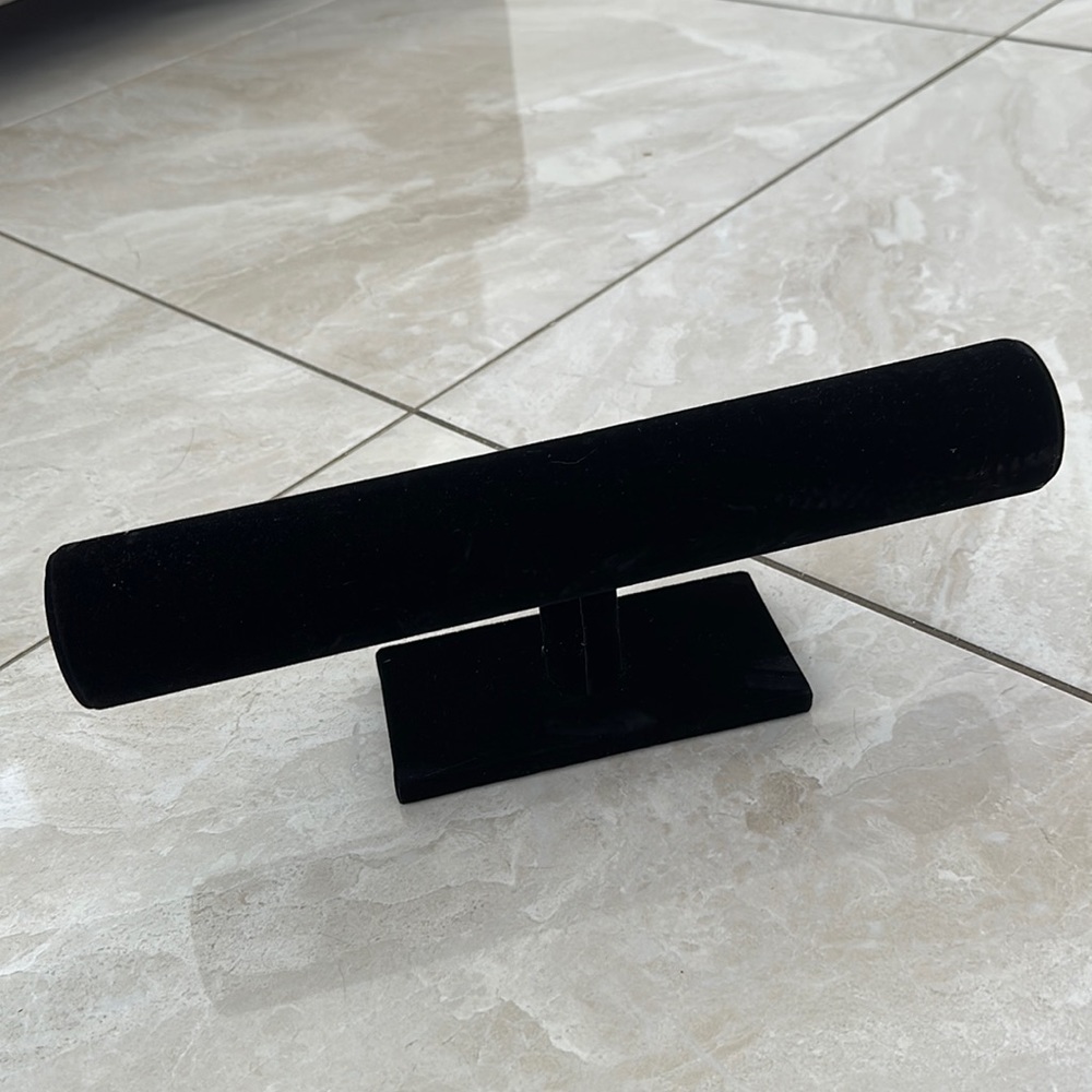 Velvet Bracelet Organizer